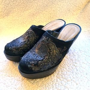 Matisse black leather wood platform wedge clogs